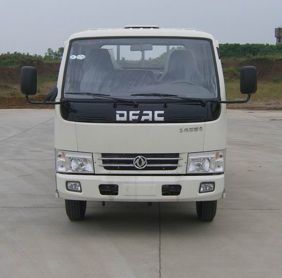 东风福瑞卡鲜奶运输车